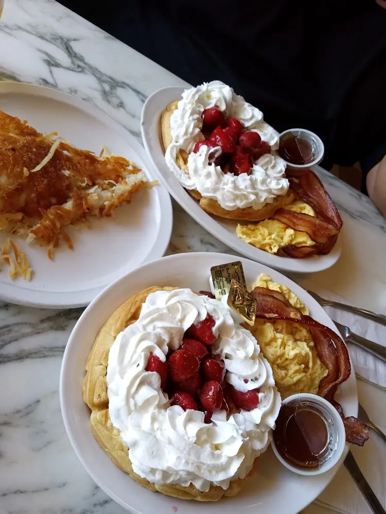 Waffle with Bacon and Eggs